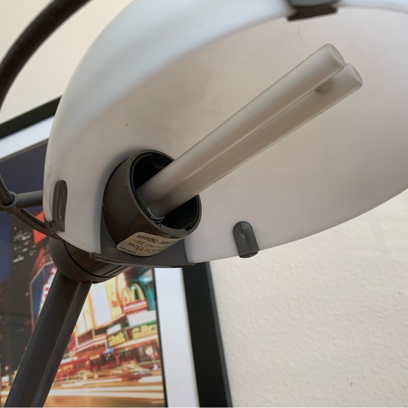 Desk Task Lamp For Drawing ,Architect, Offices, Classrooms, & Hospital - Picture 10 of 13